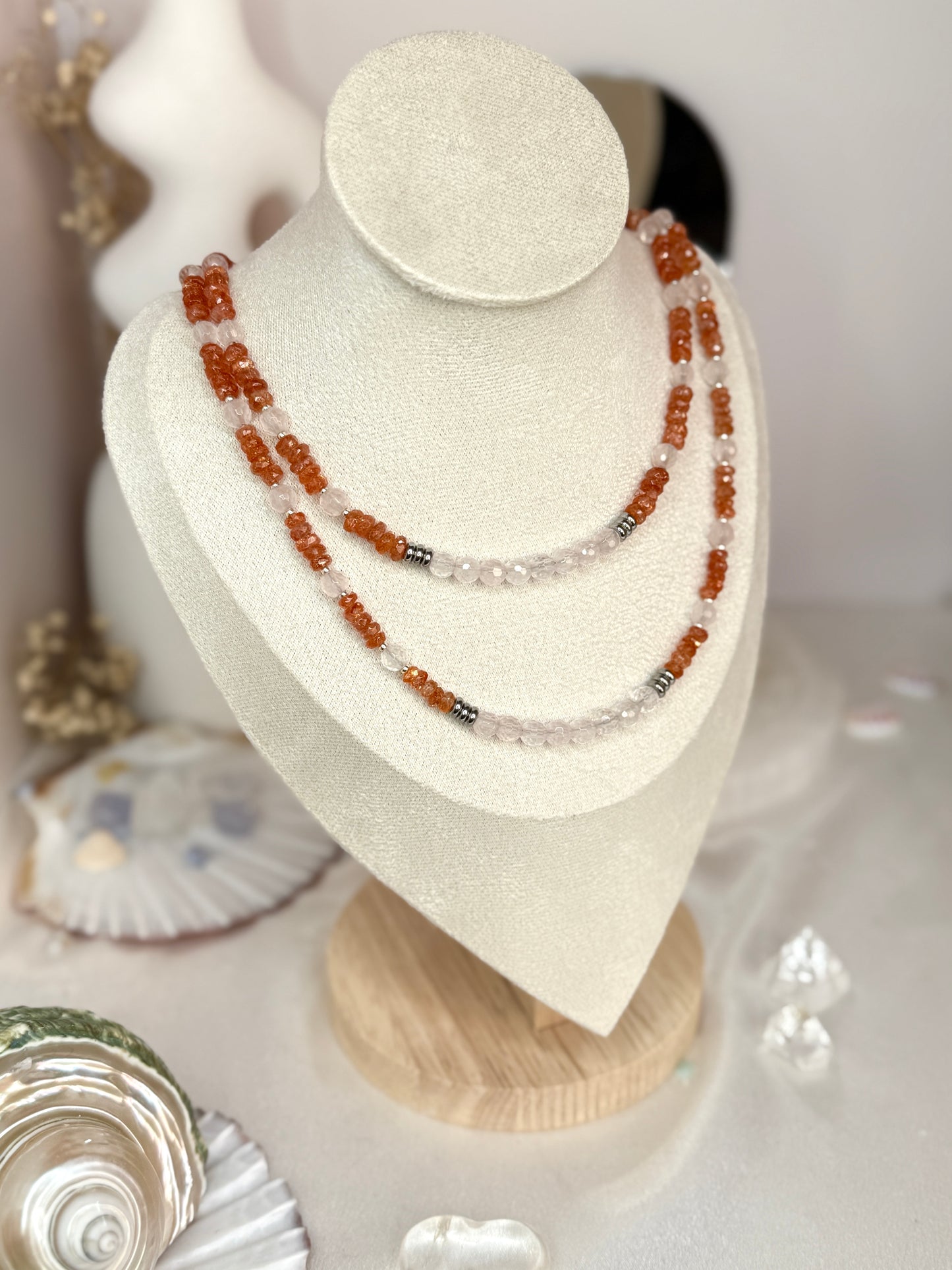 Collier Kristal Ame ©️ - Quartz rose et pierre de soleil extra