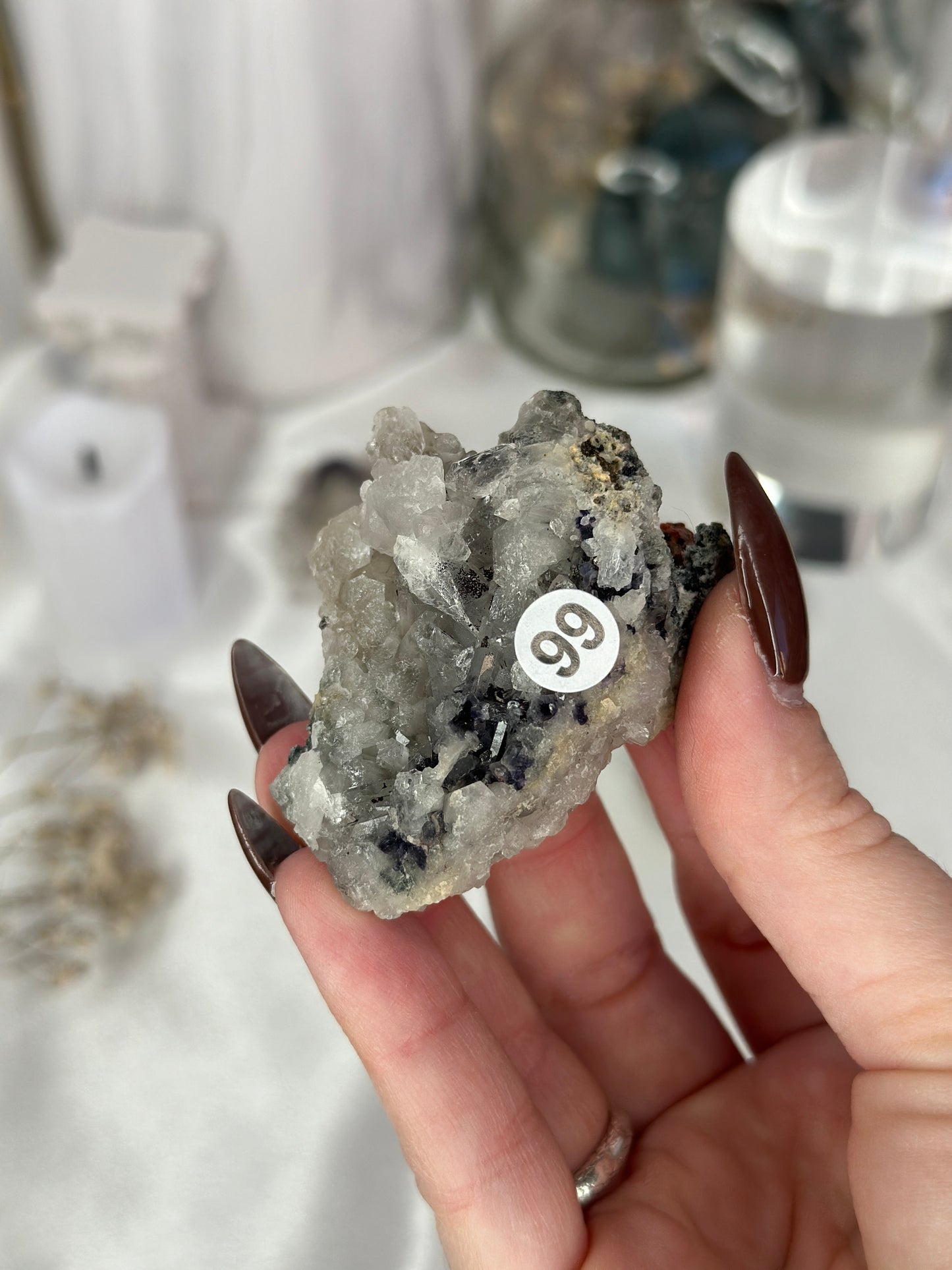 Fluorite violette sur quartz - Inde
