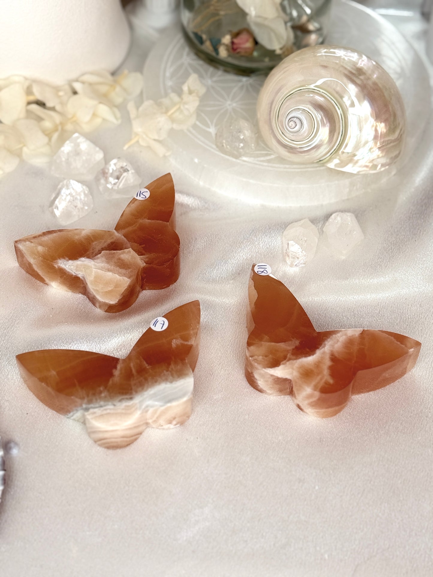 Papillons 2D - Calcite miel