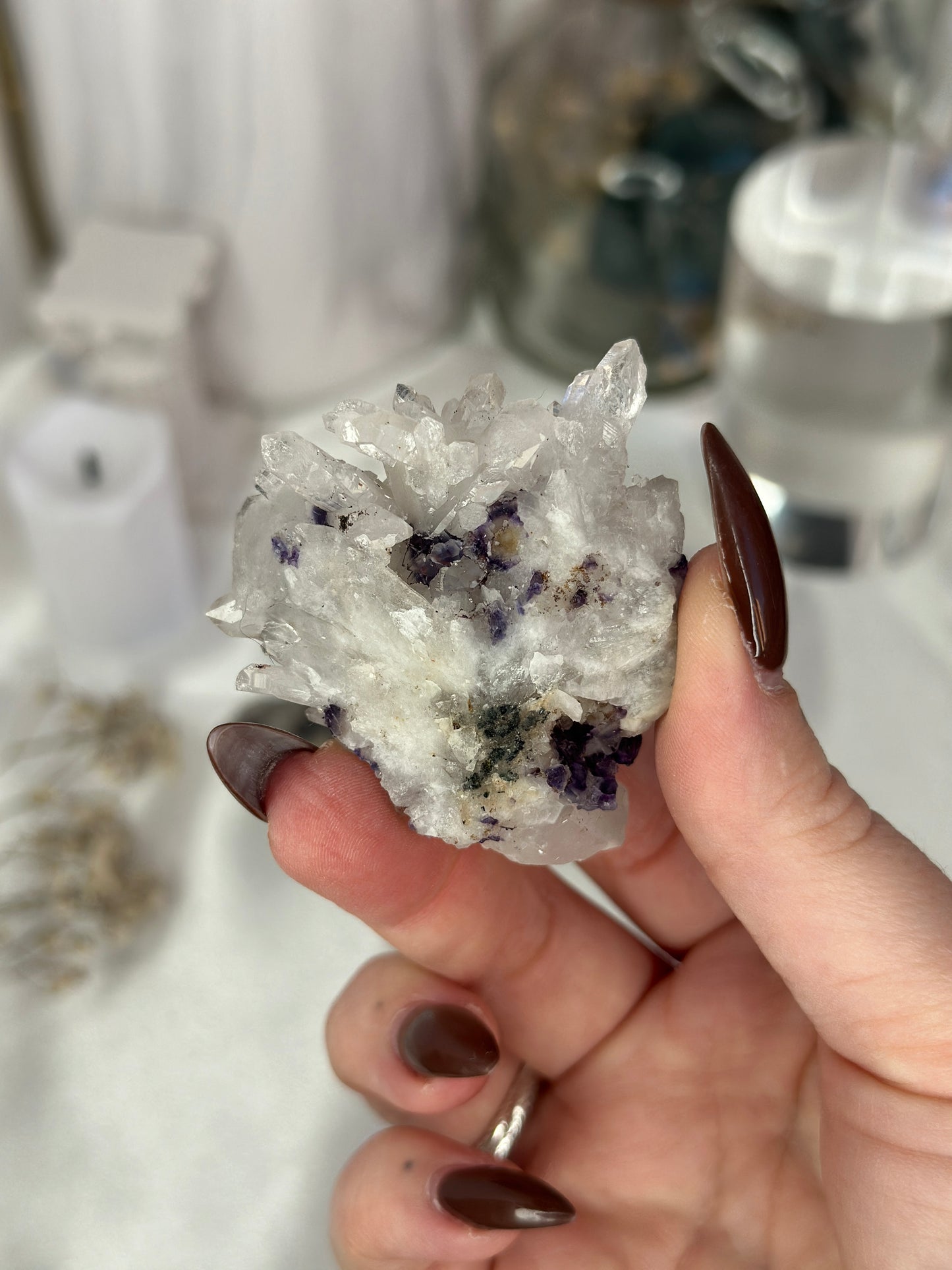Fluorite violette sur quartz - Inde