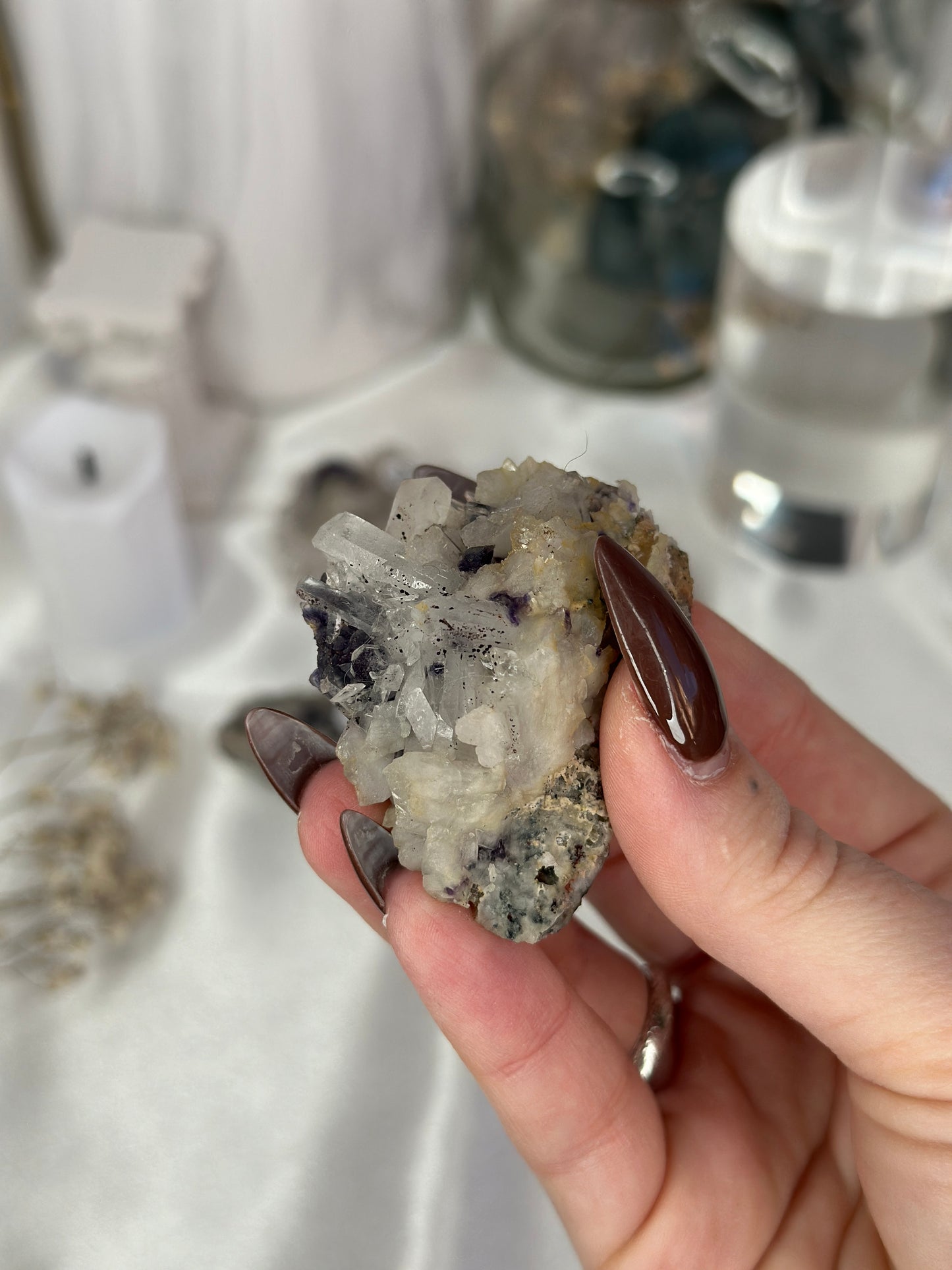 Fluorite violette sur quartz - Inde