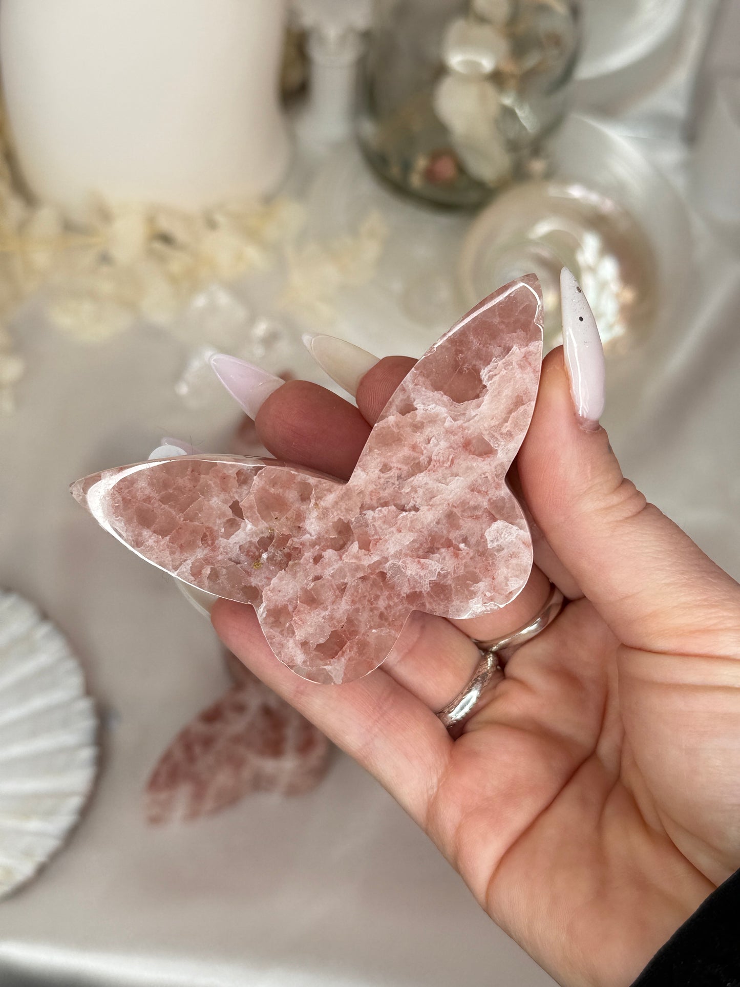Papillons 2D - calcite fraise