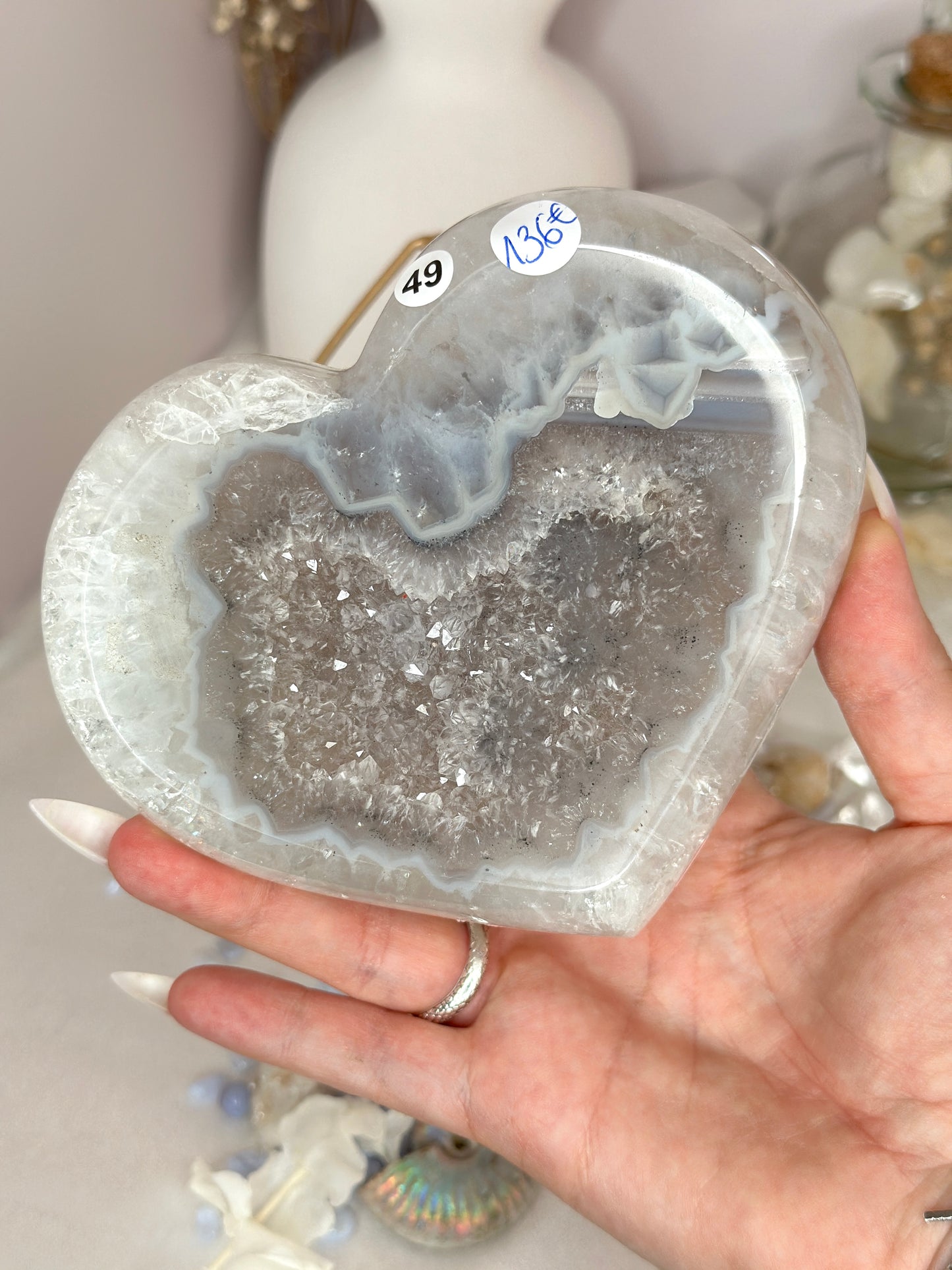 Cœur - agate cristallisée du Brésil - socle inclus