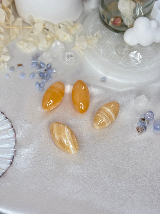 Shiva Lingam - calcite mangue