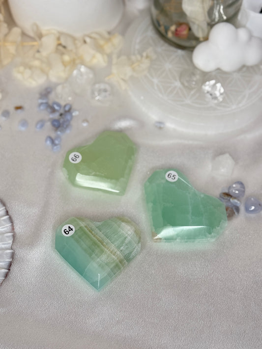 Cœurs facettés - calcite pistache