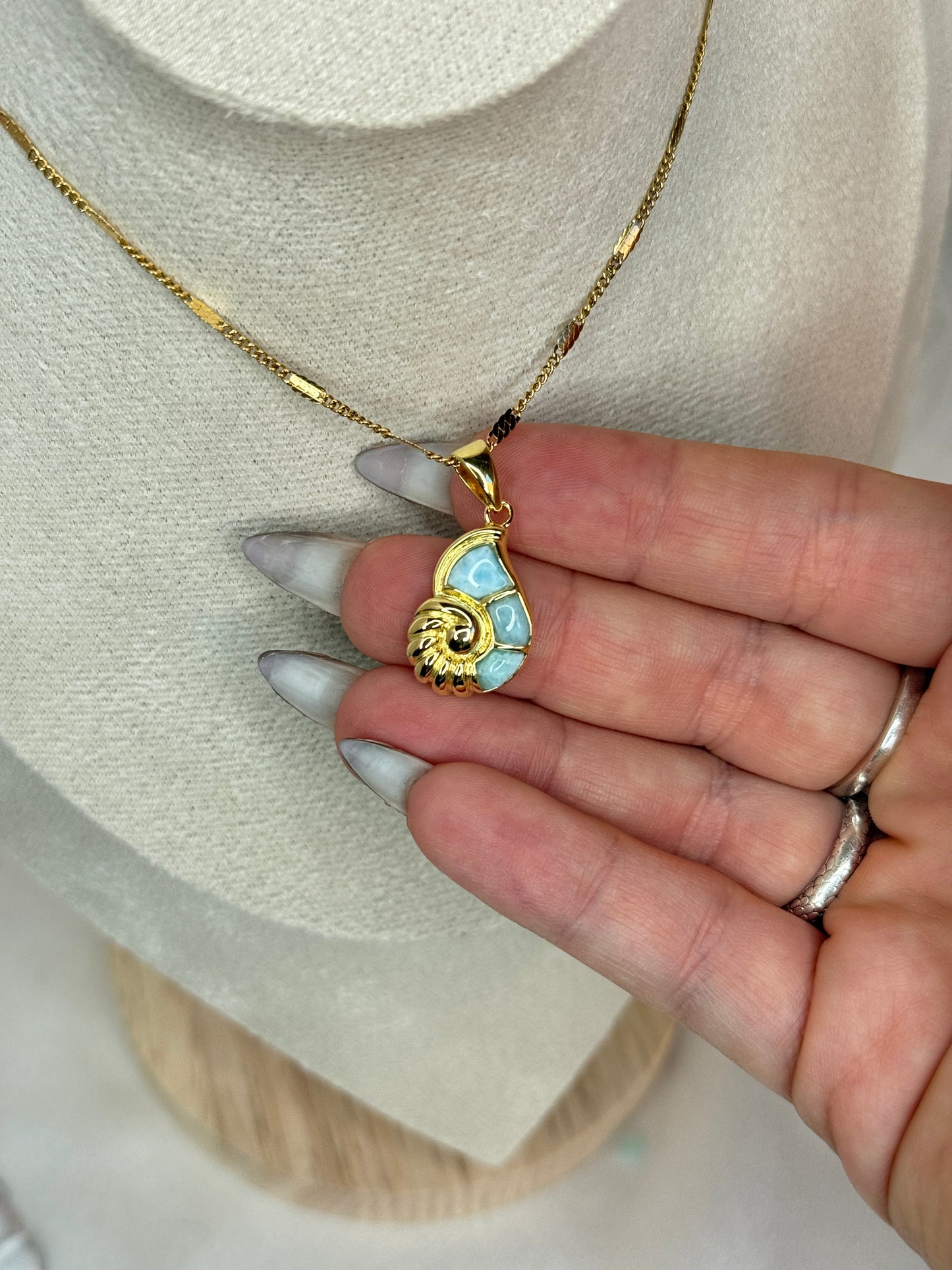 Pendentif ammonite Larimar