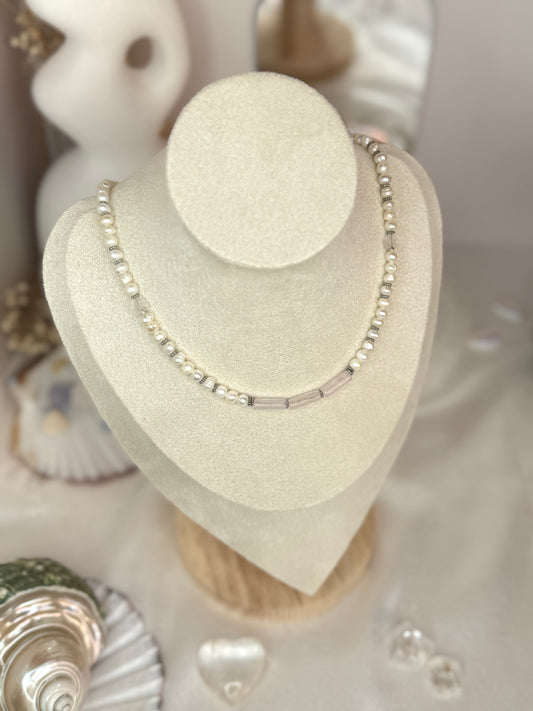 Collier Kristal Ame©️- Quartz rose et Nacre